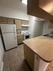 18356 NW 68th Ave K, Hialeah, FL 33015