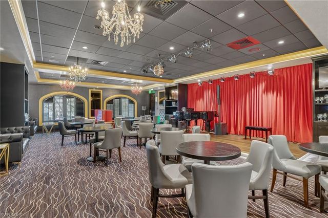 221 9th ST S 114, Naples, FL 34102