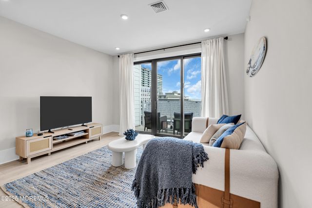 218 3rd Avenue 304, Asbury Park, NJ 07712