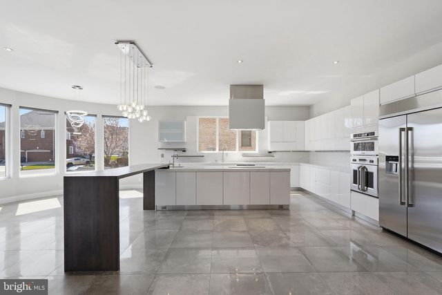 6600 RESERVES HILL CT, Annandale, VA 22003