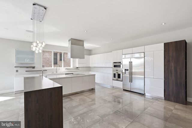 6600 RESERVES HILL CT, Annandale, VA 22003