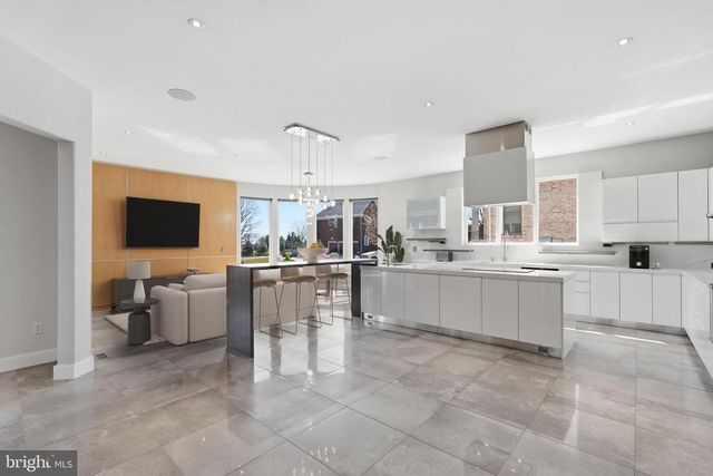 6600 RESERVES HILL CT, Annandale, VA 22003