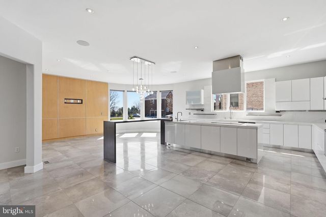 6600 RESERVES HILL CT, Annandale, VA 22003