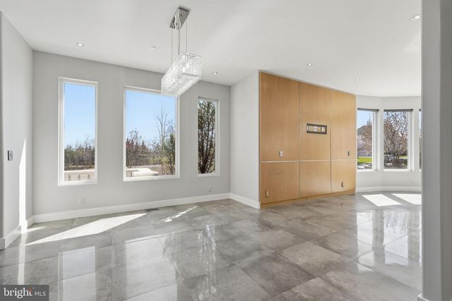 6600 RESERVES HILL CT, Annandale, VA 22003