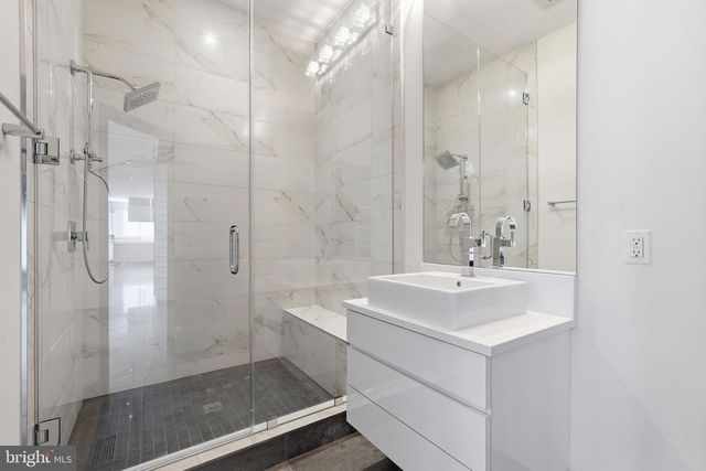 6600 RESERVES HILL CT, Annandale, VA 22003