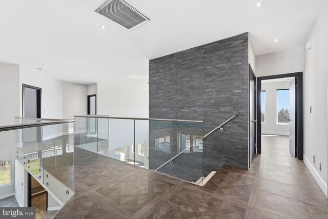 6600 RESERVES HILL CT, Annandale, VA 22003