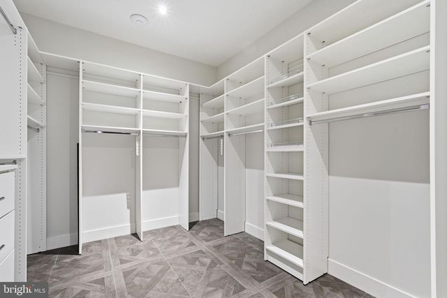 6600 RESERVES HILL CT, Annandale, VA 22003