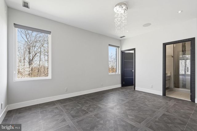 6600 RESERVES HILL CT, Annandale, VA 22003