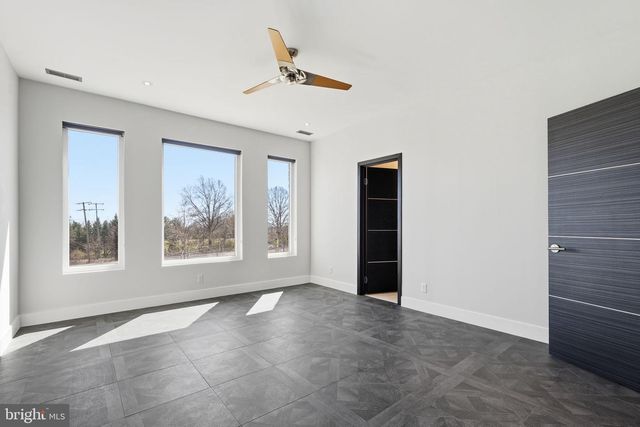 6600 RESERVES HILL CT, Annandale, VA 22003