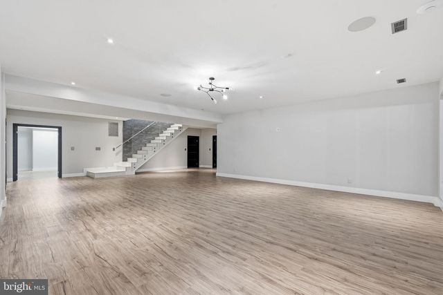 6600 RESERVES HILL CT, Annandale, VA 22003