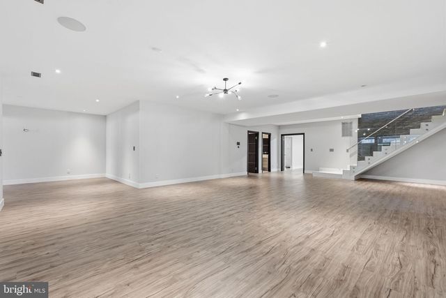 6600 RESERVES HILL CT, Annandale, VA 22003