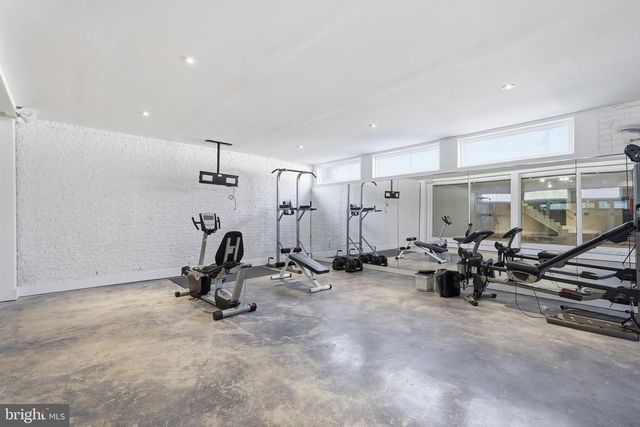 6600 RESERVES HILL CT, Annandale, VA 22003