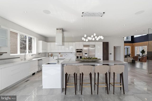 6600 RESERVES HILL CT, Annandale, VA 22003