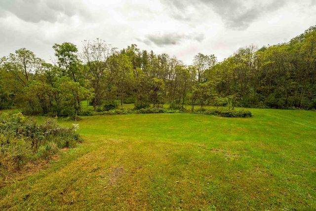 E11695 Chadwick Hollow Road, Viola, WI 54664