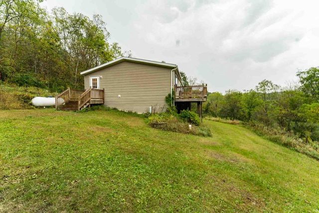 E11695 Chadwick Hollow Road, Viola, WI 54664