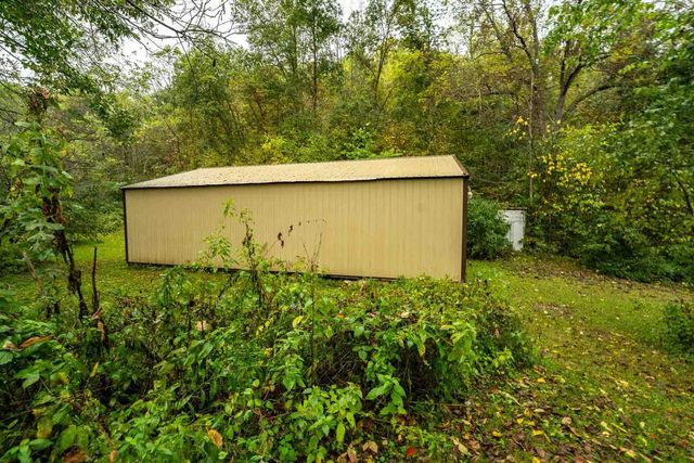 E11695 Chadwick Hollow Road, Viola, WI 54664