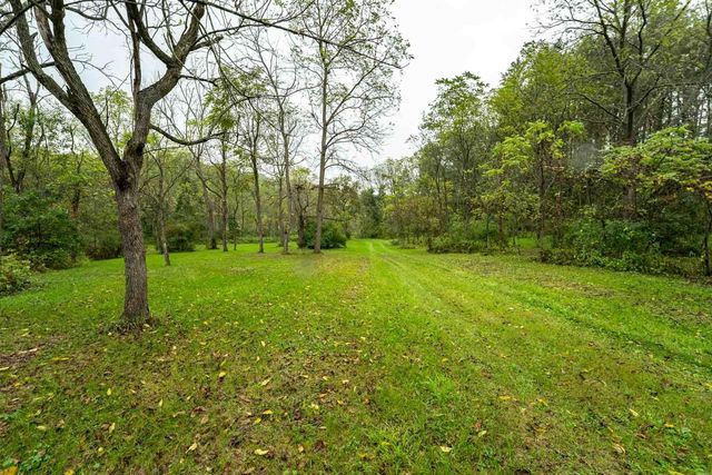 E11695 Chadwick Hollow Road, Viola, WI 54664