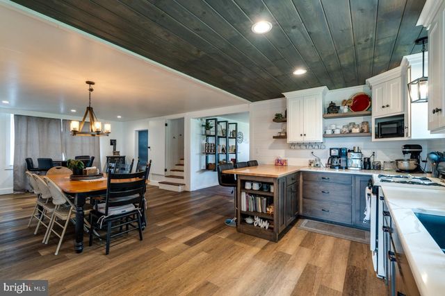 48 HATVILLE RD, Gordonville, PA 17529