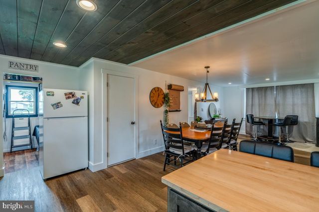 48 HATVILLE RD, Gordonville, PA 17529