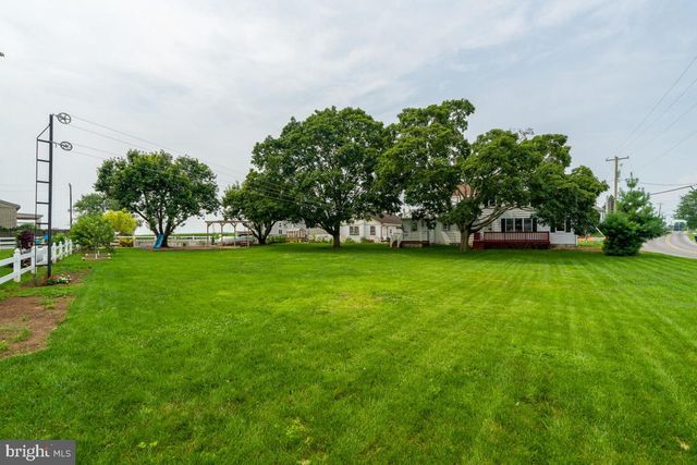 48 HATVILLE RD, Gordonville, PA 17529