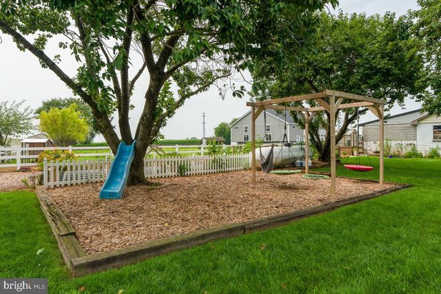 48 HATVILLE RD, Gordonville, PA 17529