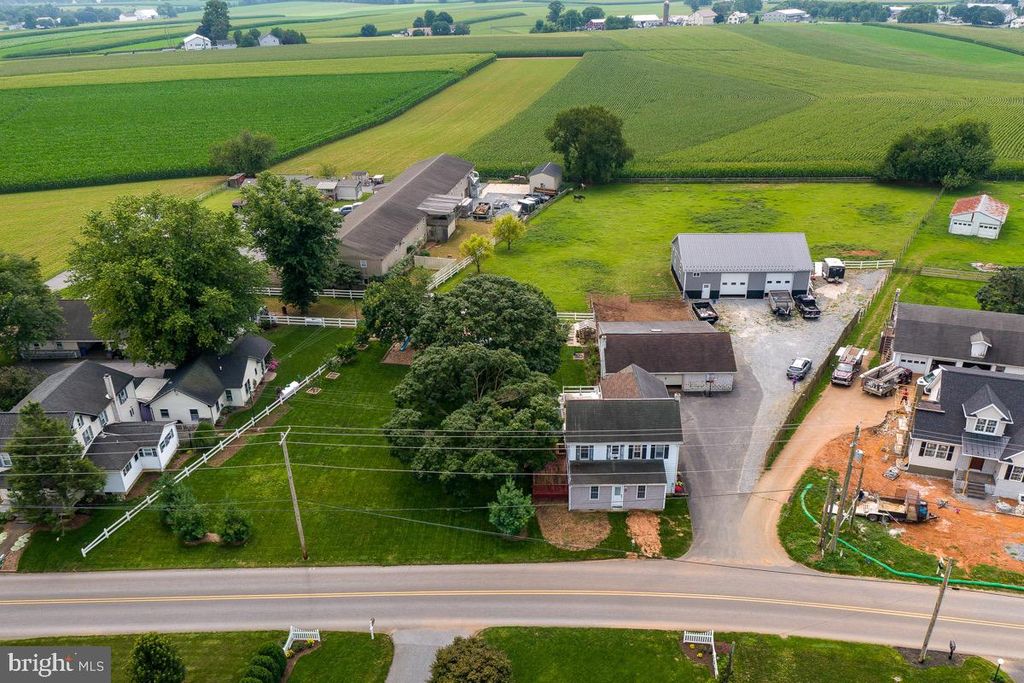 48 HATVILLE RD, Gordonville, PA 17529