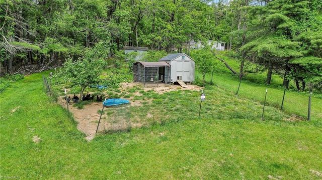 931,935 Don Bare Road, Jefferson, NC 28640