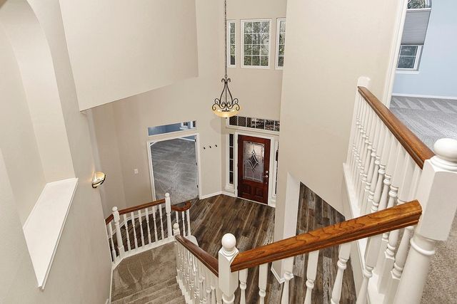 6 Thornbush Place, The Woodlands, TX 77381