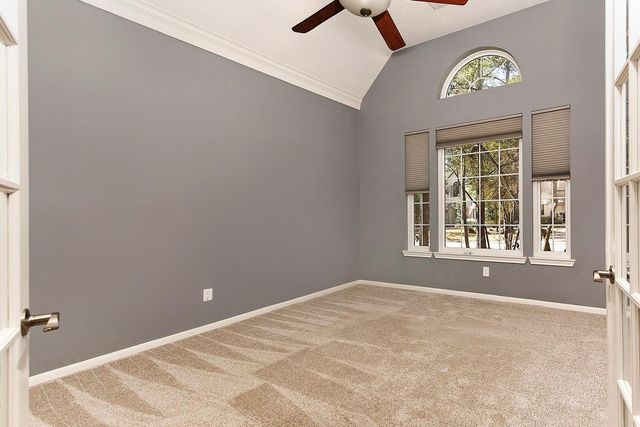 6 Thornbush Place, The Woodlands, TX 77381