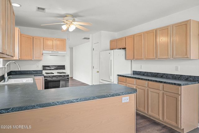 3349 Deep River Lane, Toms River, NJ 08755