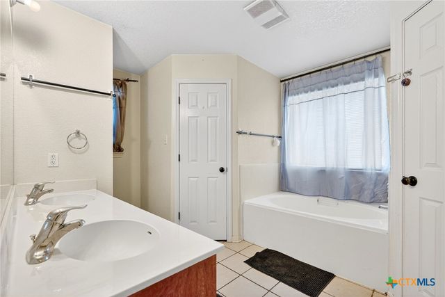 2907 Hydrangea Avenue, Killeen, TX 76549