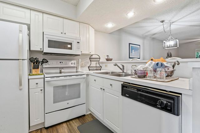 128 Egret Run Ln Unit 423, Pawleys Island, SC 29585