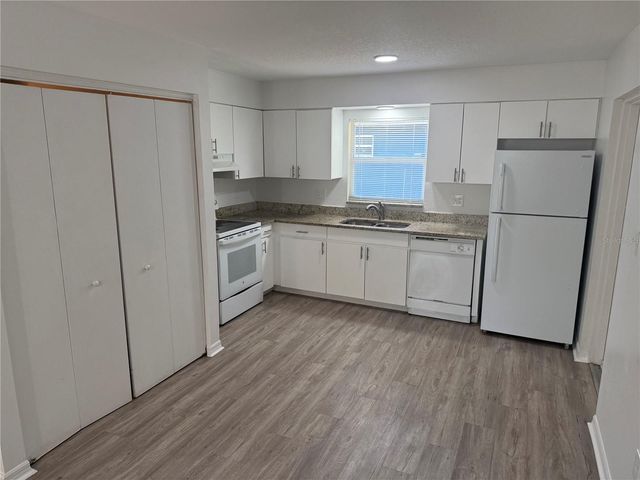 3417 TEMPLE STREET B, Tampa, FL 33619