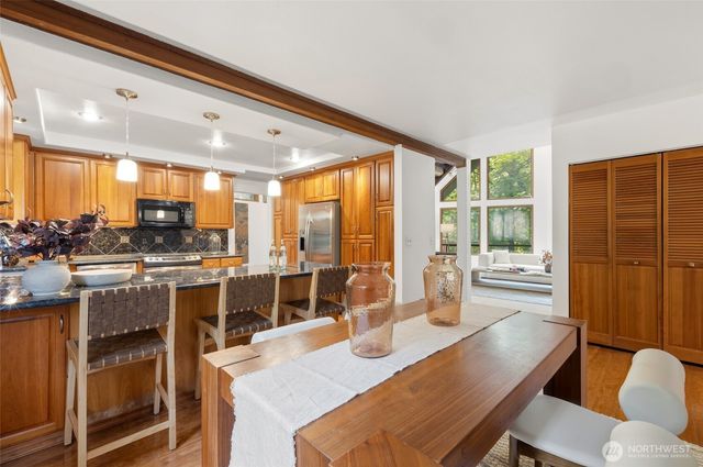 23006 35th Avenue W, Brier, WA 98036