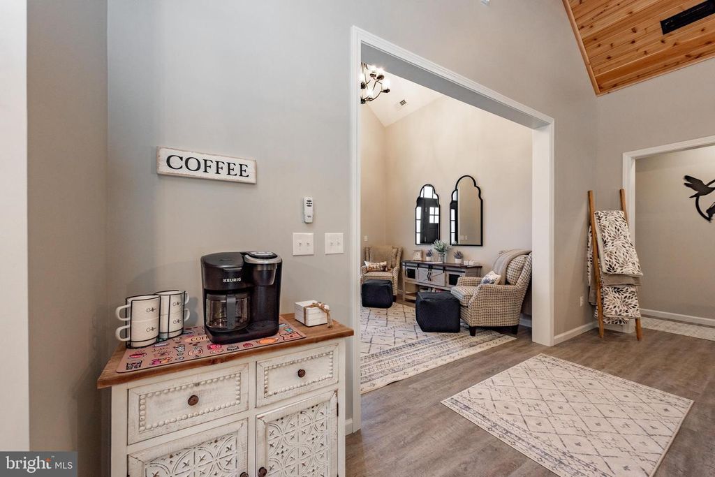 Image 14 of property listing at 220 BILTMORE VW, Mc Henry, MD 21541