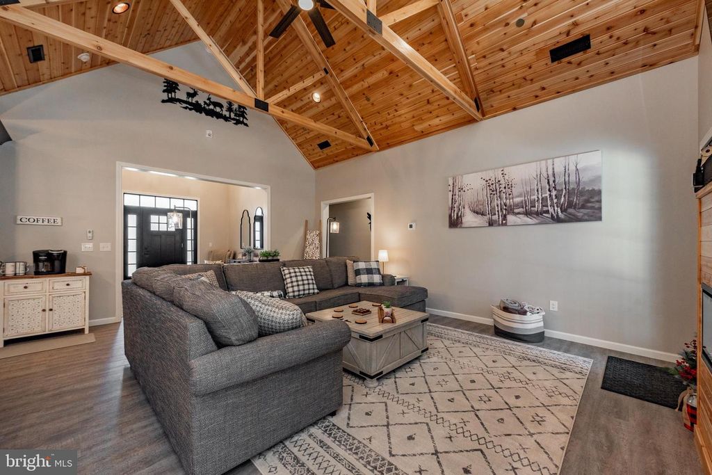 Image 16 of property listing at 220 BILTMORE VW, Mc Henry, MD 21541