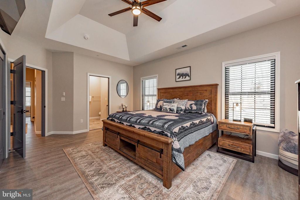 Image 35 of property listing at 220 BILTMORE VW, Mc Henry, MD 21541
