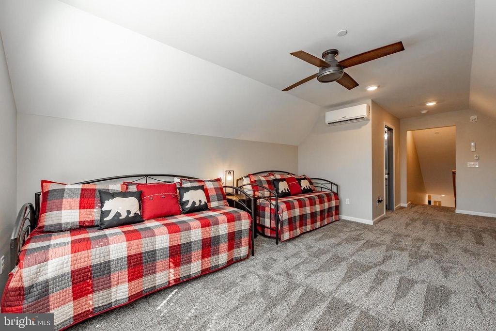 Image 51 of property listing at 220 BILTMORE VW, Mc Henry, MD 21541