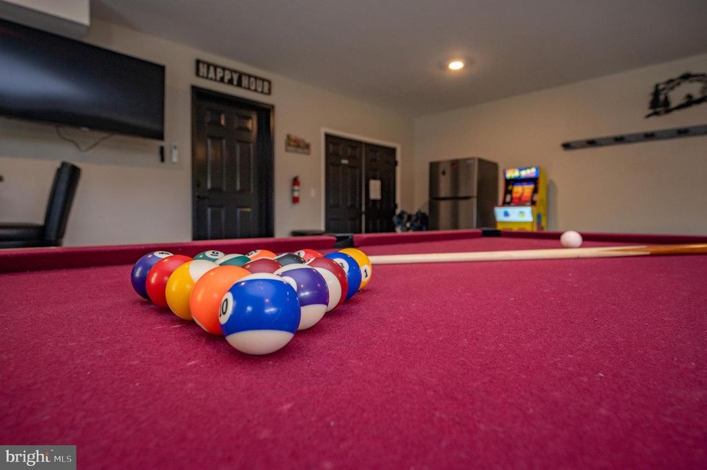 Image 65 of property listing at 220 BILTMORE VW, Mc Henry, MD 21541