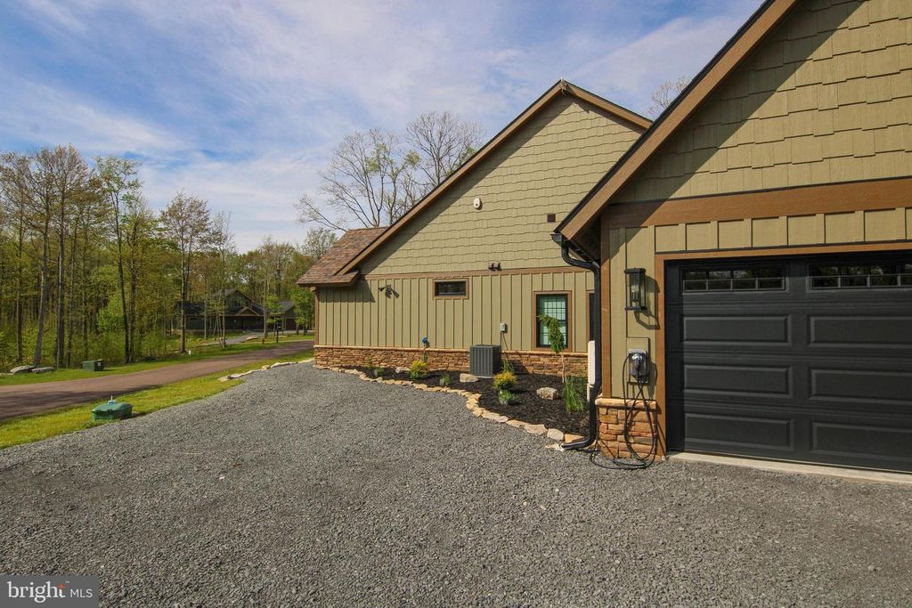 Image 80 of property listing at 220 BILTMORE VW, Mc Henry, MD 21541