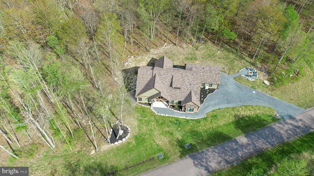 Image 85 of property listing at 220 BILTMORE VW, Mc Henry, MD 21541