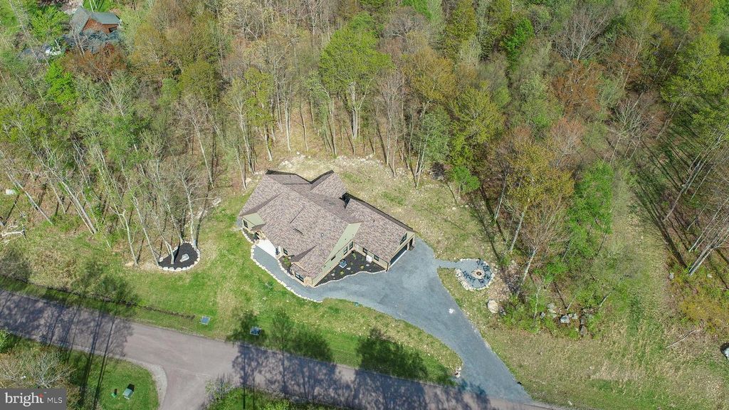 Image 86 of property listing at 220 BILTMORE VW, Mc Henry, MD 21541