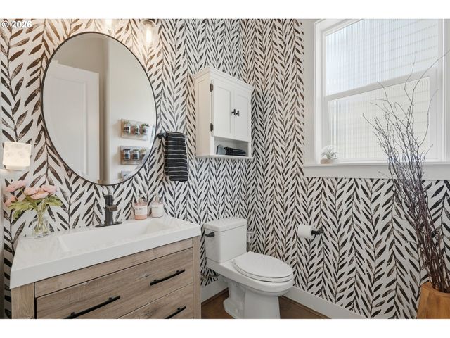 15388 Sw SEINE Dr, Portland, OR 97224