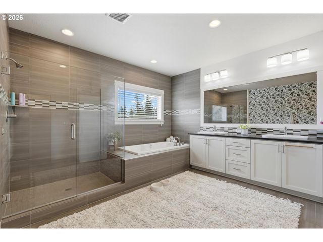 15388 Sw SEINE Dr, Portland, OR 97224