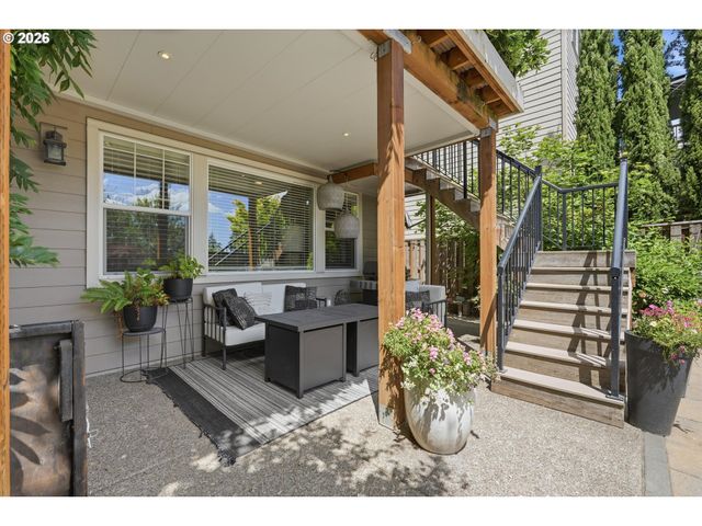 15388 Sw SEINE Dr, Portland, OR 97224