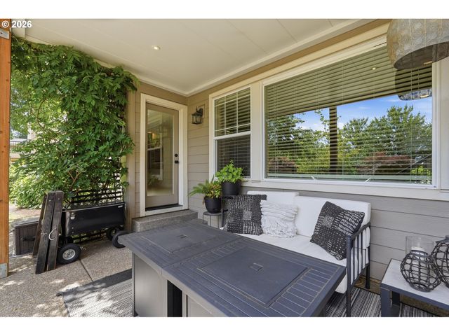 15388 Sw SEINE Dr, Portland, OR 97224