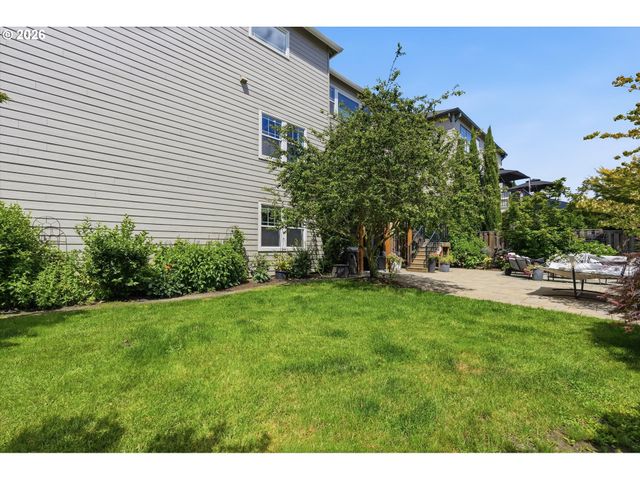 15388 Sw SEINE Dr, Portland, OR 97224