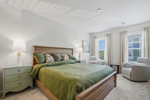 2 Codman Way 2203, Westborough, MA 01581