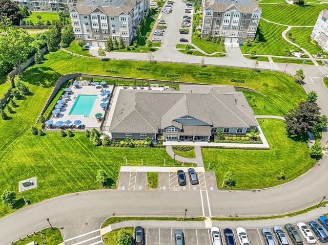 2 Codman Way 2203, Westborough, MA 01581