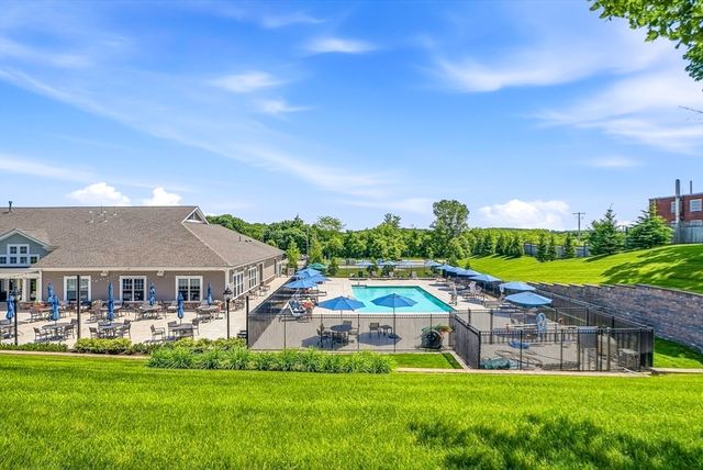 2 Codman Way 2203, Westborough, MA 01581
